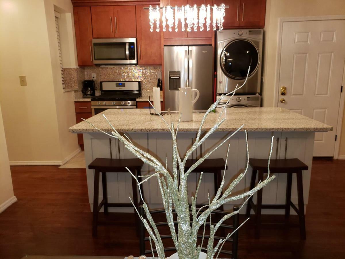 Brooklyn 3 Bedroom 1 Bathroom 8 Minutes To Subway 30 Minutes To Manhattan New York Bagian luar foto