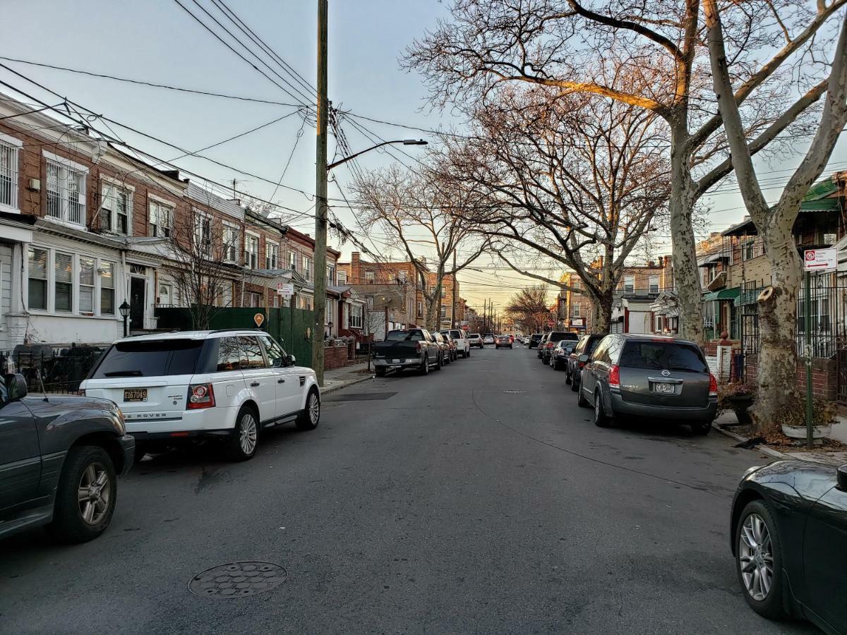 Brooklyn 3 Bedroom 1 Bathroom 8 Minutes To Subway 30 Minutes To Manhattan New York Bagian luar foto