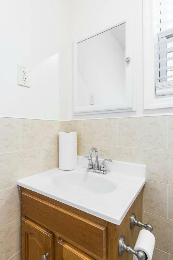 Brooklyn 3 Bedroom 1 Bathroom 8 Minutes To Subway 30 Minutes To Manhattan New York Bagian luar foto
