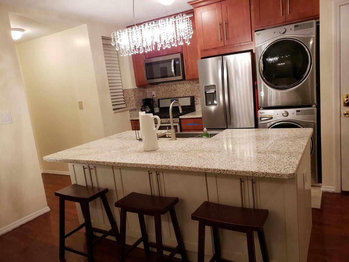Brooklyn 3 Bedroom 1 Bathroom 8 Minutes To Subway 30 Minutes To Manhattan New York Bagian luar foto